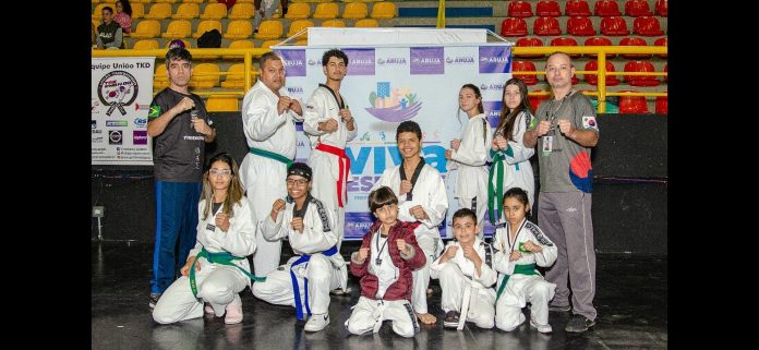 Arujá marca presença na 2ª Copa Amigos do Taekwondo realizada em Mogi das Cruzes