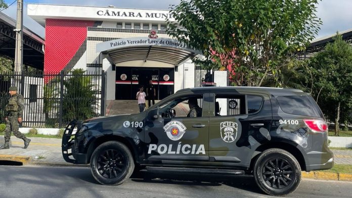 Polícia em operação no último dia 16 de abril. Foto: Divulgação MP-SP.