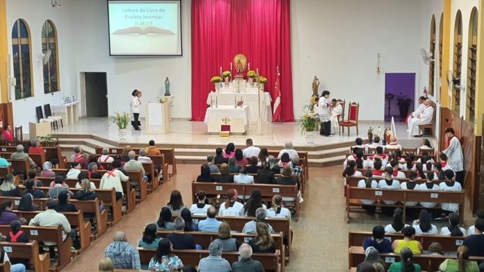 Festa em louvor ao padroeiro de Arujá, Senhor Bom Jesus, acontece ao longo de toda a terça-feira (6).